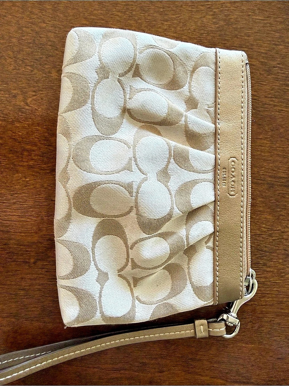 Coach Signature Sateen Pleated Wristlet in Cream & Brown